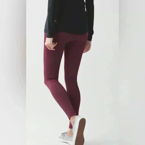 Lululemon Zone In Tight Size 4 - Picture 2 of 4